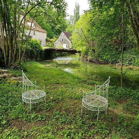 Murat Le Moulin De Jules Et Akasha Bed & Breakfast エクステリア 写真
