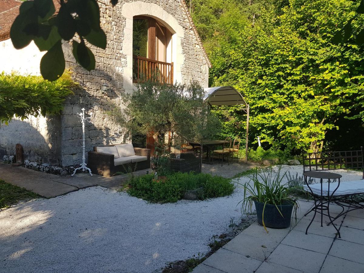 Murat Le Moulin De Jules Et Akasha Bed & Breakfast エクステリア 写真