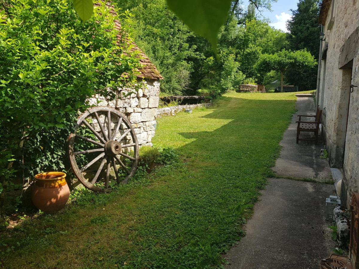Murat Le Moulin De Jules Et Akasha Bed & Breakfast エクステリア 写真