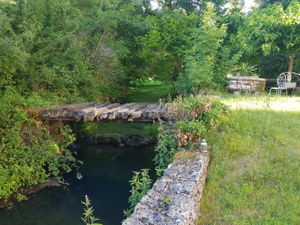 Murat Le Moulin De Jules Et Akasha Bed & Breakfast エクステリア 写真