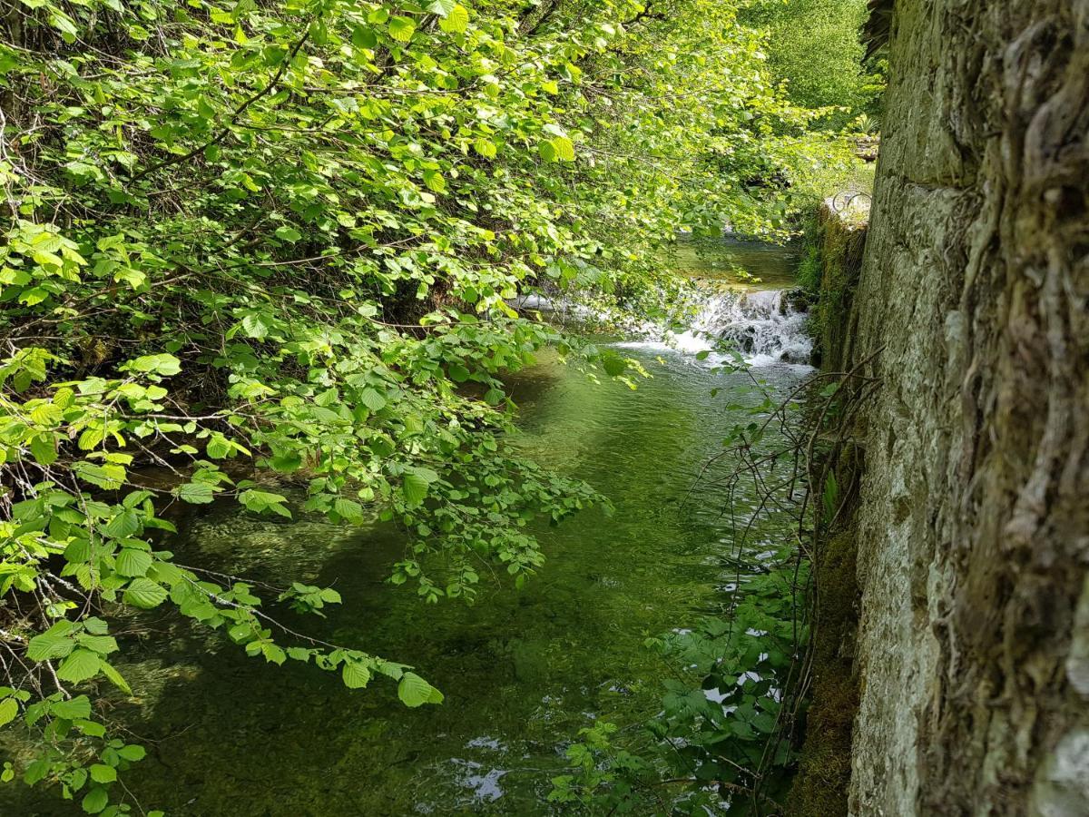 Murat Le Moulin De Jules Et Akasha Bed & Breakfast エクステリア 写真