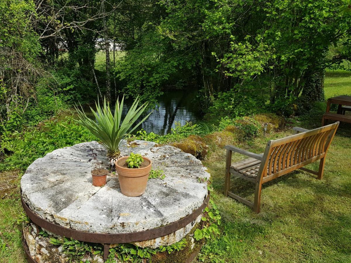 Murat Le Moulin De Jules Et Akasha Bed & Breakfast エクステリア 写真